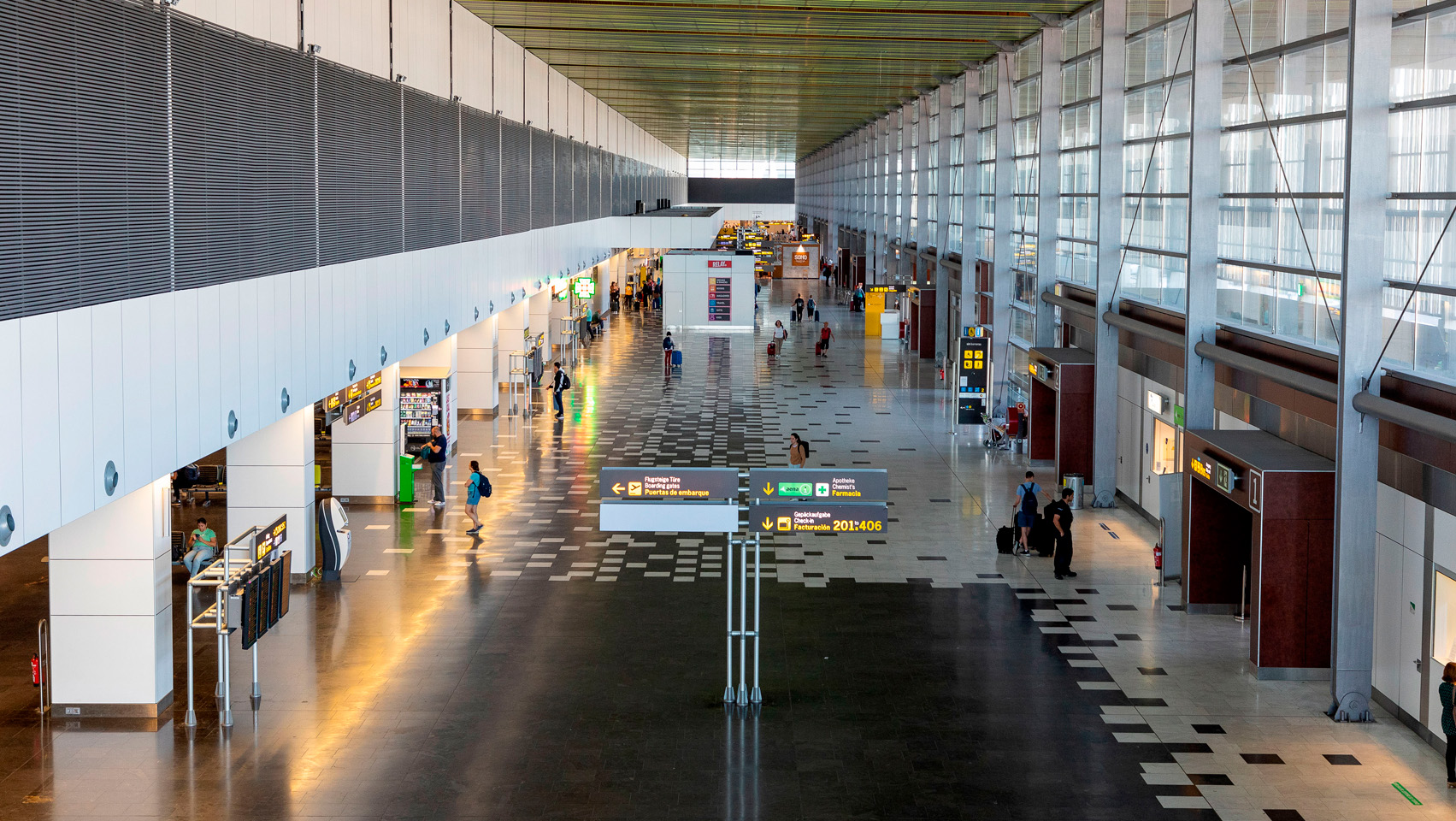 Terminal del Aeropuerto de Gran Canaria Objetos Perdidos